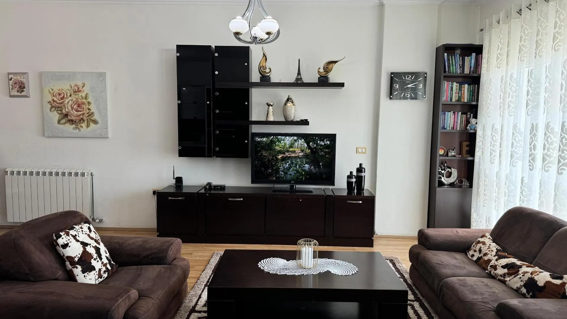 Apartment Spacious & Cozy Family Apt Near Sanatorium Tirana Albania